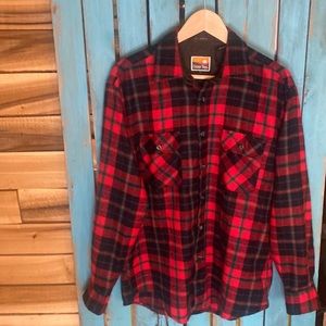 Vintage 90s Ozark Trail acrylic plaid flannel shirt size large red black blue